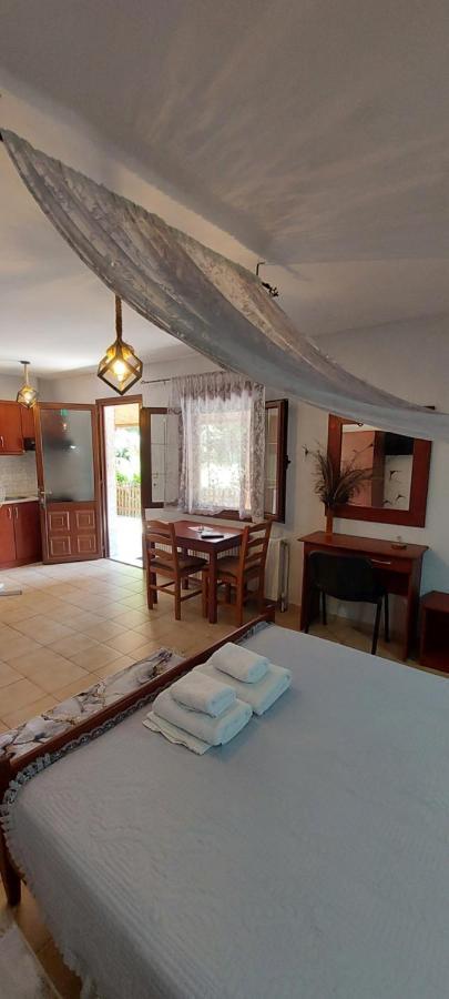 Apartamento Galini Káto Loutrákion Exterior foto
